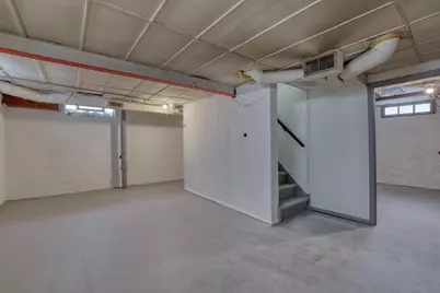 1315 W Keefe Ave, Milwaukee, WI 53206 - Photo 23