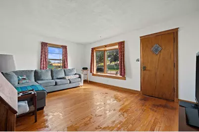 8720 W Kaul Ave, Milwaukee, WI 53225 - Photo 3