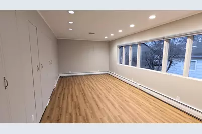 5354 N Lydell Ave, Whitefish Bay, WI 53217 - Photo 7