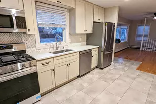 5354 N Lydell Ave, Whitefish Bay, WI 53217 - Photo 5