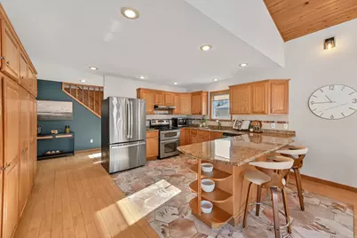 2135 W Shore Dr, Delafield, WI 53018 - Photo 3