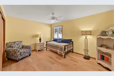 2135 W Shore Dr, Delafield, WI 53018 - Photo 21