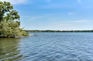 2135 W Shore Dr, Delafield, WI 53018 - Photo 43