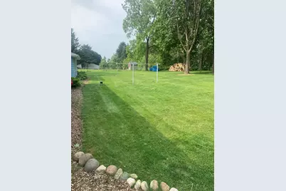 6349  Nabob Dr, West Bend, WI 53095 - Photo 3