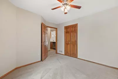 456  Hartford Square 4 Sq, Hartford, WI 53027 - Photo 13