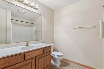 456  Hartford Square 4 Sq, Hartford, WI 53027 - Photo 11