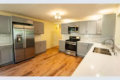 1153 N 11th Ave, West Bend, WI 53090 - Photo 13