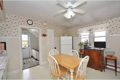 3248 S 7th St, Milwaukee, WI 53215 - Photo 11