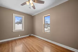 862 S 77th St, West Allis, WI 53214 - Photo 11