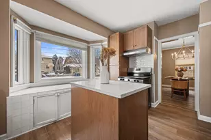 862 S 77th St, West Allis, WI 53214 - Photo 7