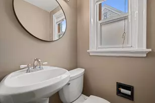 862 S 77th St, West Allis, WI 53214 - Photo 9