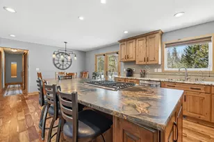 W245N4749 Swan Rd, Pewaukee, WI 53072 - Photo 7