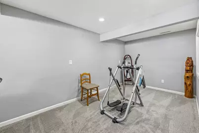 W245N4749  Swan Rd, Pewaukee, WI 53072 - Photo 23