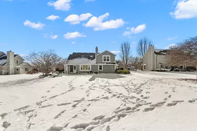 N53W15786  Creekwood Xing, Menomonee Falls, WI 53051 - Photo 3