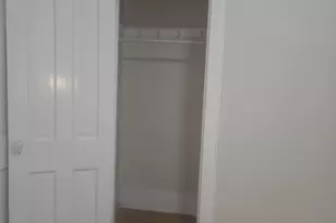 1035 S 33rd St, Milwaukee, WI 53215 - Photo 13