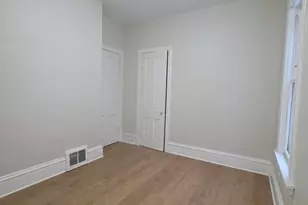 1035 S 33rd St, Milwaukee, WI 53215 - Photo 15