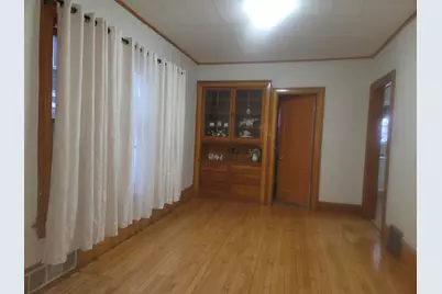 1035 S 33rd St, Milwaukee, WI 53215 - Photo 17