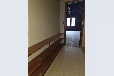 1035 S 33rd St, Milwaukee, WI 53215 - Photo 25