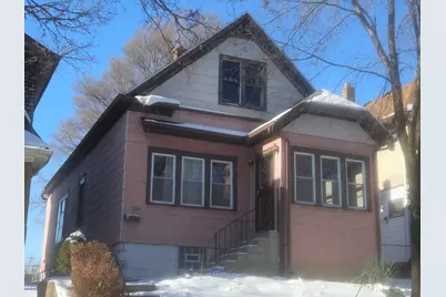 1035 S 33rd St, Milwaukee, WI 53215 - Photo 1