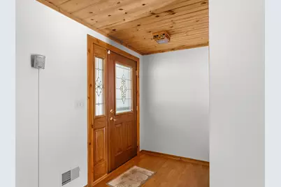 501  River Bluff Dr, Manitowoc, WI 54220 - Photo 15