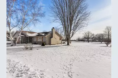 501  River Bluff Dr, Manitowoc, WI 54220 - Photo 37