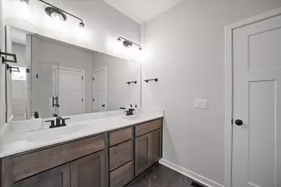 2000  Kathlynn Ct, Brookfield, WI 53045 - Photo 21