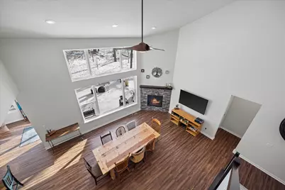 2000  Kathlynn Ct, Brookfield, WI 53045 - Photo 7