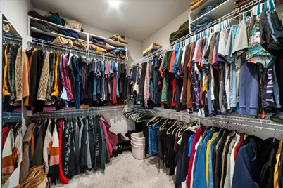 2000  Kathlynn Ct, Brookfield, WI 53045 - Photo 23