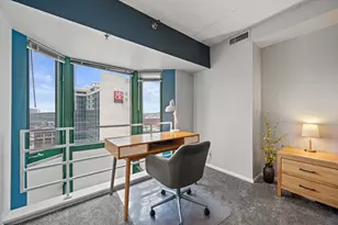 270 E Highland Ave, Milwaukee, WI 53202 - Photo 7