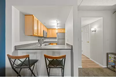 270 E Highland Ave #1043, Milwaukee, WI 53202 - Photo 7