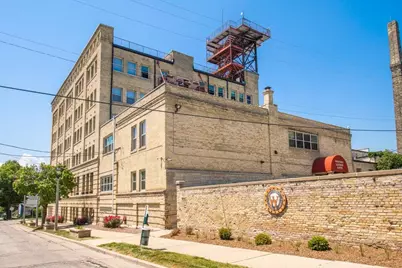 904 E Pearson St #113, Milwaukee, WI 53202 - Photo 1