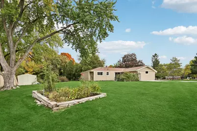 901  Anton Rd, Hartland, WI 53029 - Photo 33