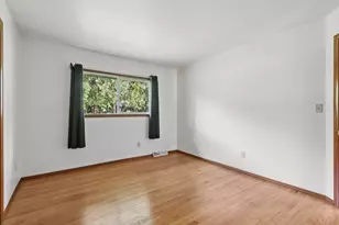 901 Anton Rd, Hartland, WI 53029 - Photo 23