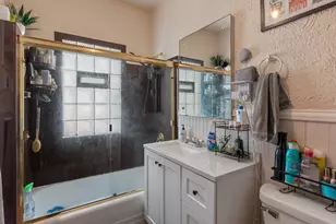 1224 S 73rd St, West Allis, WI 53214 - Photo 7