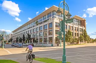 311 E Erie St, Milwaukee, WI 53202 - Photo 25