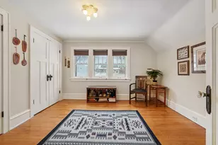 1910 E Newton Ave, Shorewood, WI 53211 - Photo 17