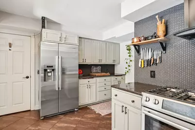 1425 E Fairy Chasm Rd, Bayside, WI 53217 - Photo 11