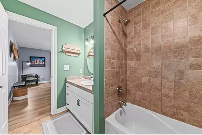 590  Pewaukee Rd #E, Pewaukee, WI 53072 - Photo 15