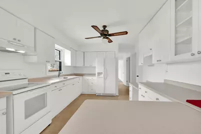 N61W23398  Tulip Ln, Sussex, WI 53089 - Photo 7