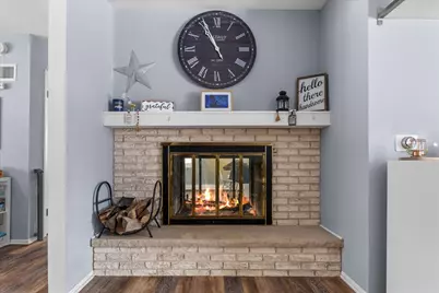 12135 W Luther Ave, Hales Corners, WI 53130 - Photo 5