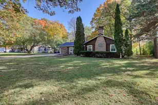 11031 W Ruby Ave, Wauwatosa, WI 53225 - Photo 3