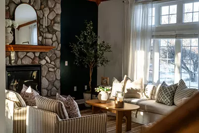 841  Summer Creek Rd, Oconomowoc, WI 53066 - Photo 7