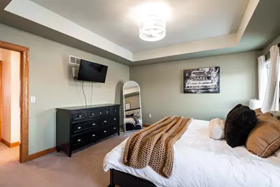 841  Summer Creek Rd, Oconomowoc, WI 53066 - Photo 35