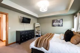 841 Summer Creek Rd, Oconomowoc, WI 53066 - Photo 35