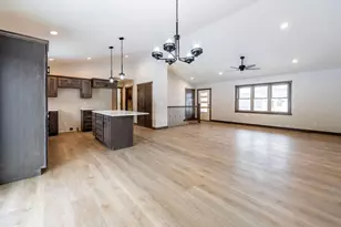 1827 Golden Gate Wy, Holmen, WI 54636 - Photo 11