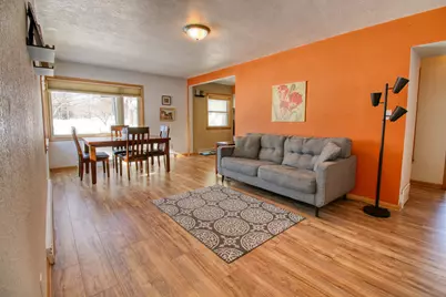 1016 W Glenn Dr, Waukesha, WI 53188 - Photo 3