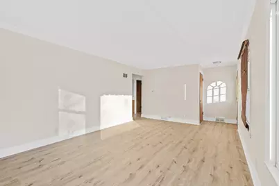 2467 S 82nd St, Milwaukee, WI 53219 - Photo 13