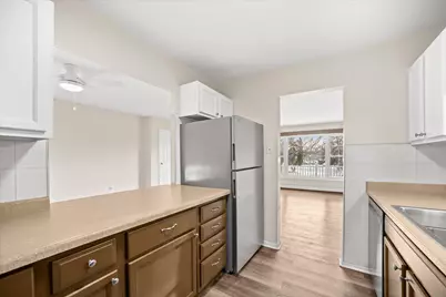 502  Laurel Lake Rd #5, Thiensville, WI 53092 - Photo 13