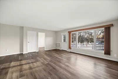 502  Laurel Lake Rd #5, Thiensville, WI 53092 - Photo 7