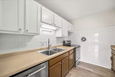 502  Laurel Lake Rd #5, Thiensville, WI 53092 - Photo 11